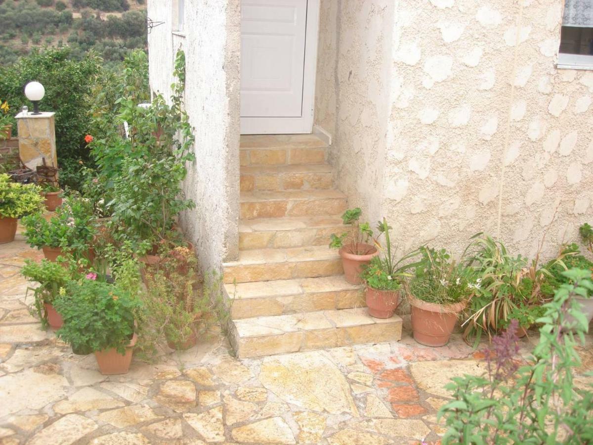 House With Sea View Close To Platanias Vrísai Exterior photo